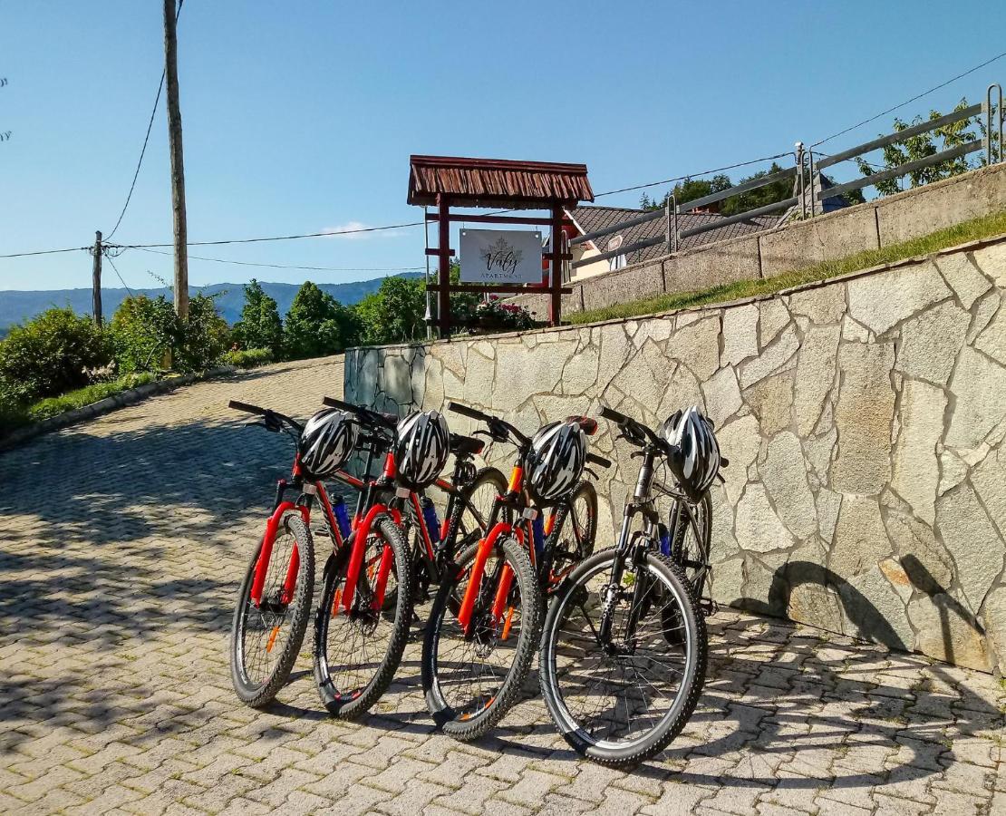 Apartment Valy - Free Bikes, Relaxing Terrace & Near Bled Bagian luar foto